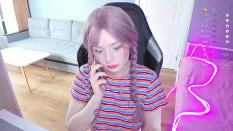 Snapshot of exhoneyangel chatting on 26, 9, 2025  Amy  online show from 26, 9, 2025