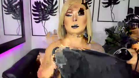 Snapshot of exotic_lindsay chatting on 2, 6, 2026 Lindsay online show from 2, 6, 2026