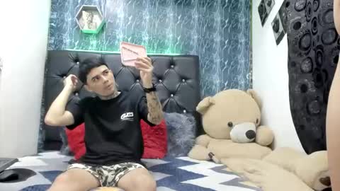 exotichot_couple online show from 16, 11, 2025