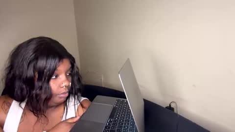 exoticsusie online show from 12, 2, 2026