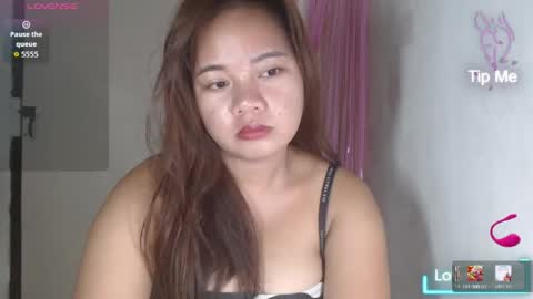 Snapshot of expnsivelj chatting on 19, 4, 2026 expnsivelj online show from 19, 4, 2026