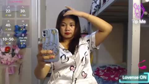 Snapshot of expnsivelj chatting on 9, 7, 2026 expnsivelj online show from 9, 7, 2026
