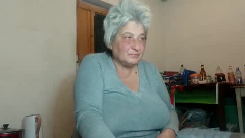 Snapshot of exquisitemature chatting on 5, 1, 2025 ExquisiteMature online show from 5, 1, 2025