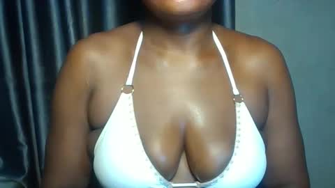 Snapshot of extremelywetgirl_ chatting on 7, 4, 2026 extremelywetgirl_ online show from 7, 4, 2026