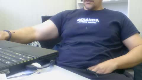 Snapshot of extrex2 chatting on 25, 2, 2026 derssing online show from 25, 2, 2026