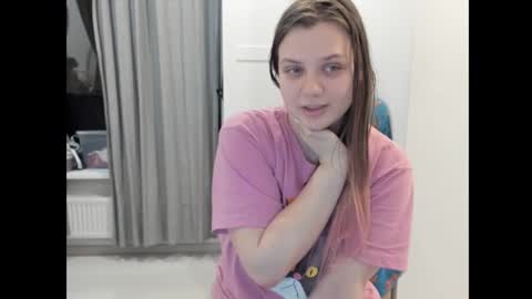 Snapshot of eyes_say_yes chatting on 16, 2, 2026 Yara online show from 16, 2, 2026