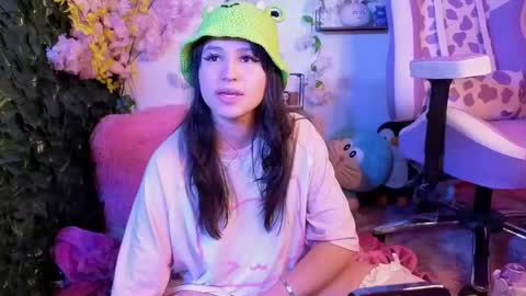 Snapshot of eymmy_24 chatting on 5, 6, 2026 eymmy_24 online show from 5, 6, 2026