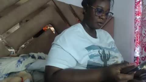 eyshaexotii online show from 18, 5, 2026