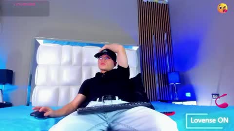 Snapshot of eytan_20 chatting on 19, 5, 2026 EYTAN online show from 19, 5, 2026