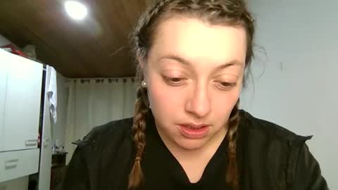 Snapshot of ezlngirl chatting on 13, 12, 2024 Aimee online show from 13, 12, 2024