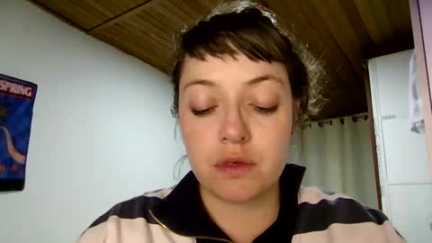 Snapshot of ezlngirl chatting on 4, 1, 2025 Aimee online show from 4, 1, 2025