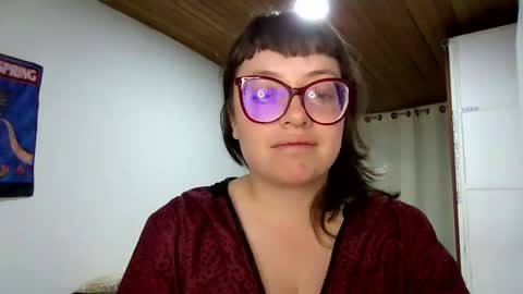 Snapshot of ezlngirl chatting on 9, 1, 2025 Aimee online show from 9, 1, 2025