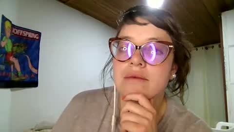 Snapshot of ezlngirl chatting on 18, 2, 2025 Aimee online show from 18, 2, 2025