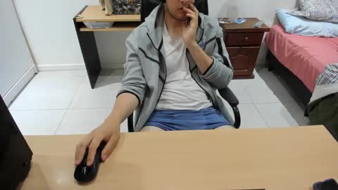 Snapshot of ezzeq chatting on 6, 10, 2025 Ezzeq online show from 6, 10, 2025