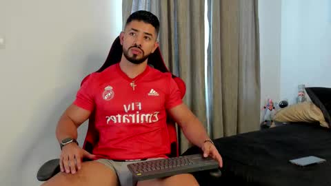 Snapshot of ezzio_scolaro chatting on 11, 3, 2026 Ezzio Scolaro online show from 11, 3, 2026