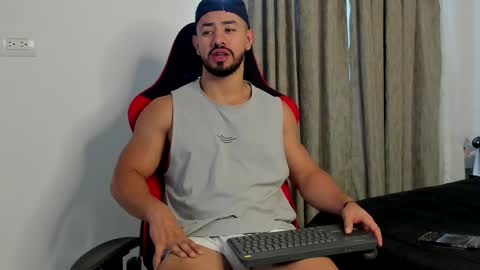 Snapshot of ezzio_scolaro chatting on 13, 3, 2026 Ezzio Scolaro online show from 13, 3, 2026