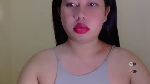 Snapshot of f3ckdollucy chatting on 18, 9, 2025 yanna online show from 18, 9, 2025