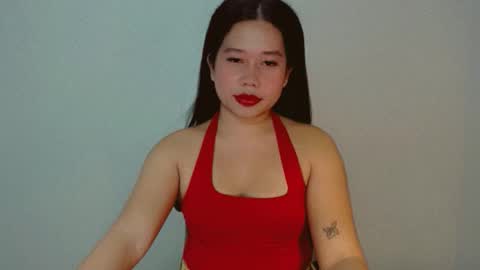 Snapshot of f3ckdollucy chatting on 7, 4, 2026 yanna online show from 7, 4, 2026