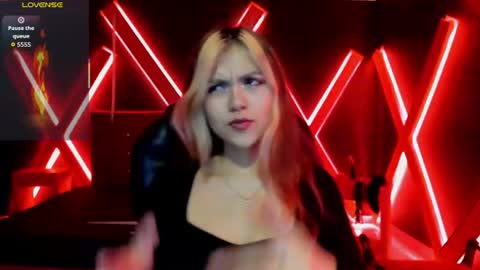 Snapshot of fabzy_fab chatting on 17, 7, 2026 fabzy online show from 17, 7, 2026