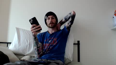 Snapshot of facialfan44 chatting on 3, 11, 2025 facialfan44 online show from 3, 11, 2025