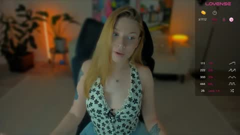 Snapshot of fairy_lele chatting on 4, 6, 2026 fairy_lele online show from 4, 6, 2026