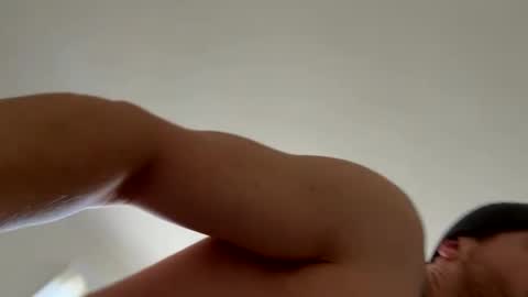 Travis online show from 10, 12, 2024