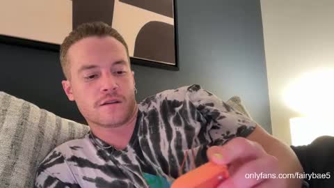 Travis online show from 9, 11, 2025