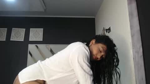 Snapshot of fairylatin chatting on 17, 4, 2026 fairylatin online show from 17, 4, 2026