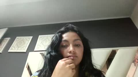 Snapshot of fairylatin chatting on 21, 4, 2026 fairylatin online show from 21, 4, 2026