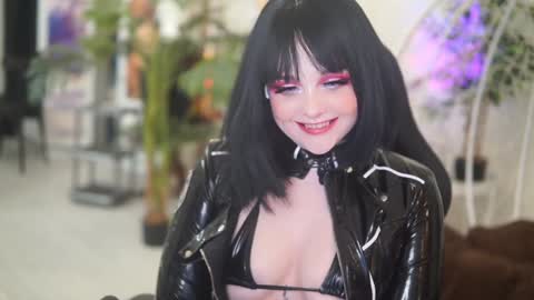 faith_chan online show from 5, 12, 2024