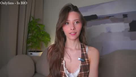 Snapshot of falinecrosthwaite chatting on 16, 4, 2026 Kaori online show from 16, 4, 2026