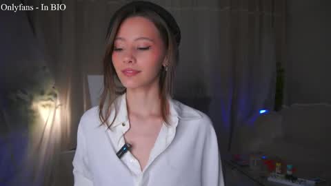 Snapshot of falinecrosthwaite chatting on 17, 4, 2026 Kaori online show from 17, 4, 2026