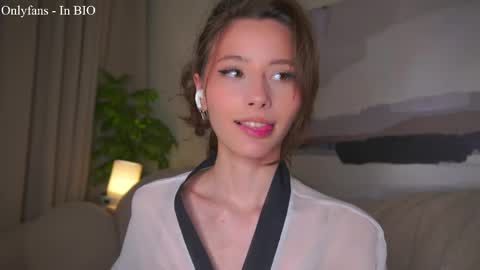 Snapshot of falinecrosthwaite chatting on 22, 4, 2026 Kaori online show from 22, 4, 2026