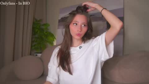 Snapshot of falinecrosthwaite chatting on 24, 4, 2026 Kaori online show from 24, 4, 2026