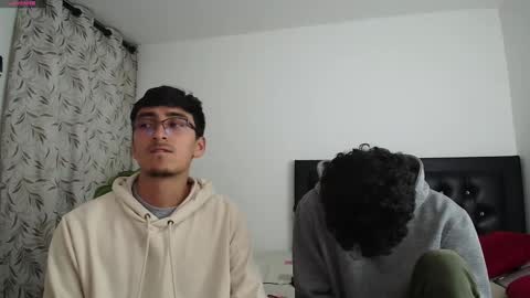 Snapshot of fallgays chatting on 8, 10, 2025 FallGays online show from 8, 10, 2025