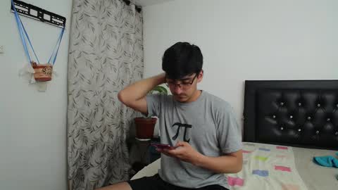 Snapshot of fallgays chatting on 17, 10, 2025 FallGays online show from 17, 10, 2025