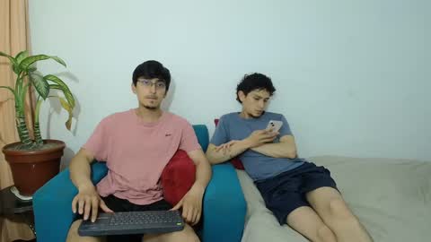 FallGays online show from 7, 4, 2026