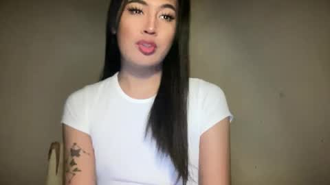 Snapshot of fallon_empress chatting on 5, 10, 2025 callmecindy online show from 5, 10, 2025