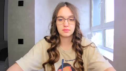 Snapshot of fancy_bunny chatting on 17, 2, 2025 fancy bunny online show from 17, 2, 2025