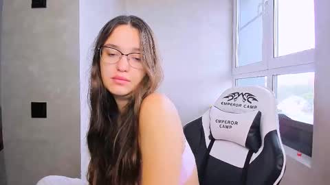 Snapshot of fancy_bunny chatting on 16, 9, 2025 fancy bunny online show from 16, 9, 2025