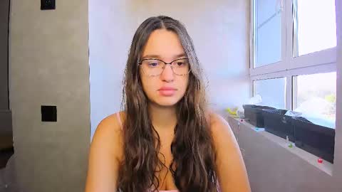 Snapshot of fancy_bunny chatting on 17, 9, 2025 fancy bunny online show from 17, 9, 2025