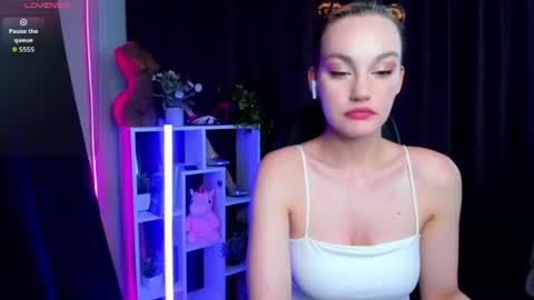 Snapshot of fane_stain chatting on 15, 7, 2026 Merida but you can call me Ida online show from 15, 7, 2026