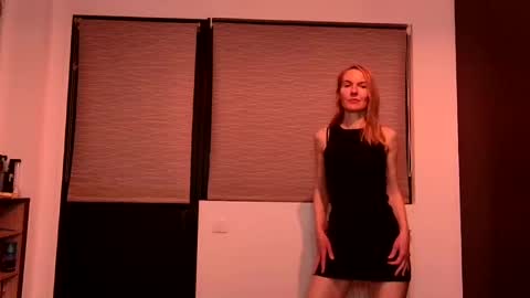 Snapshot of fanny_posy chatting on 13, 12, 2024 Fanny online show from 13, 12, 2024