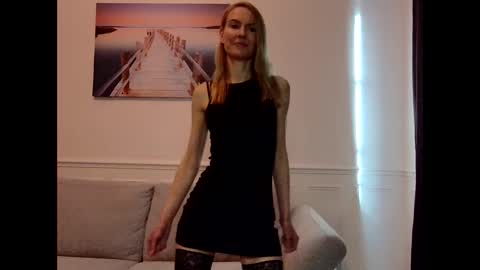 Snapshot of fanny_posy chatting on 10, 1, 2025 Fanny online show from 10, 1, 2025