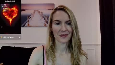 Snapshot of fanny_posy chatting on 22, 2, 2025 Fanny online show from 22, 2, 2025