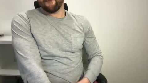 Snapshot of fantacyland chatting on 5, 1, 2025 Alex online show from 5, 1, 2025