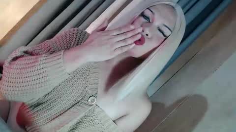 Snapshot of fantasticcock69_daniella chatting on 1, 2, 2026 DANIELLA - DONT FORGET TO GIVE ME A THUMBSU UP online show from 1, 2, 2026