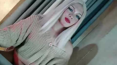 Snapshot of fantasticcock69_daniella chatting on 3, 2, 2026 DANIELLA - DONT FORGET TO GIVE ME A THUMBSU UP online show from 3, 2, 2026