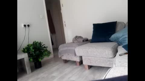 Snapshot of fantasticdeee chatting on 27, 2, 2025 fantasticdeee online show from 27, 2, 2025