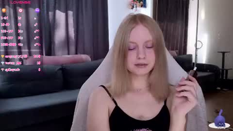 Snapshot of fantasymaria chatting on 18, 6, 2026 my name is Masha online show from 18, 6, 2026